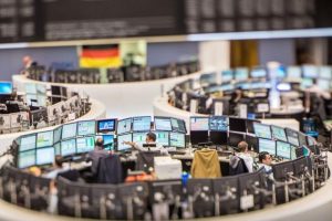 Risk Manager on Trading Floor for Real-Time Risk Aggregation